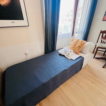 Desi House 301 Cozy Daire